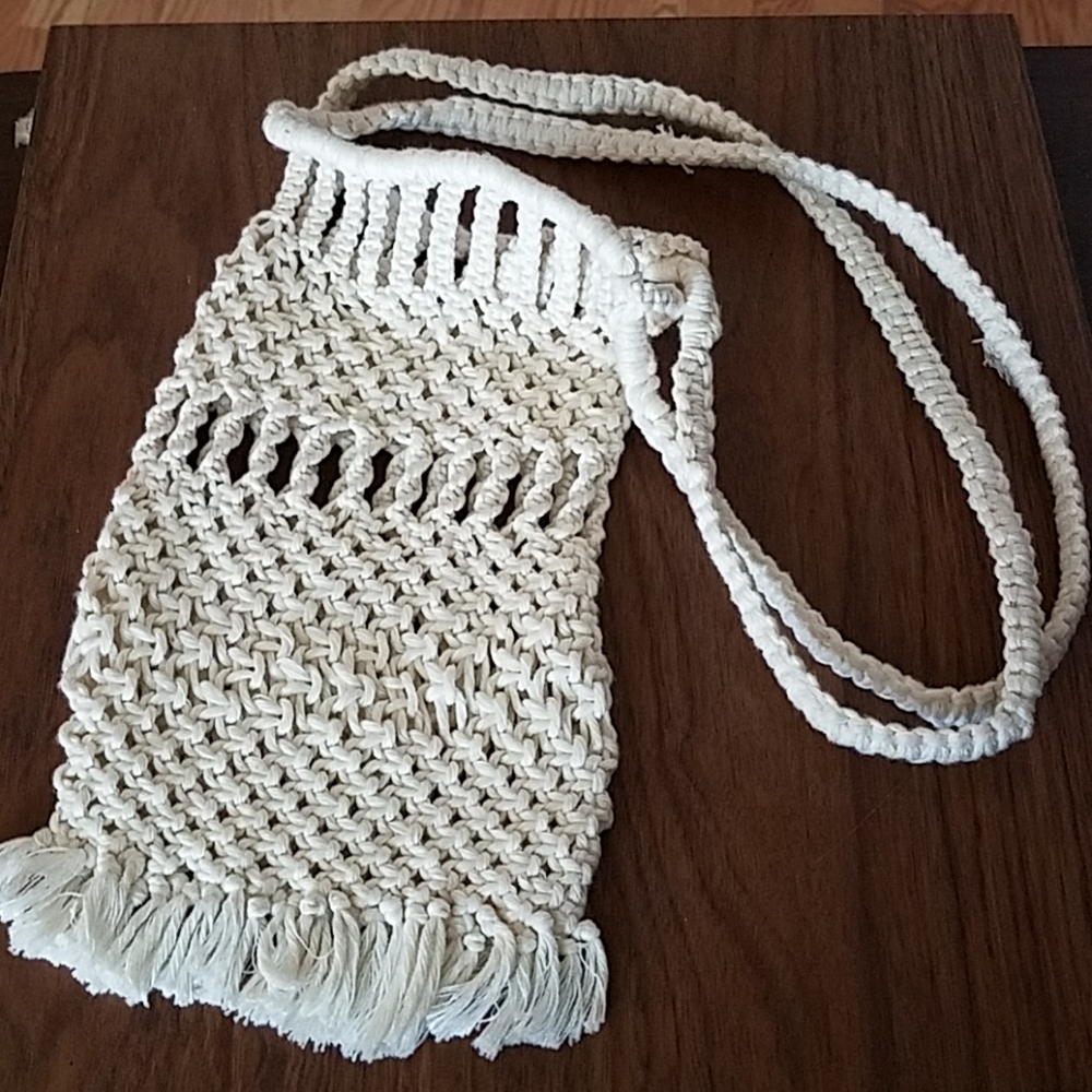 Dainty Macrame Hand/Shoulder Bag